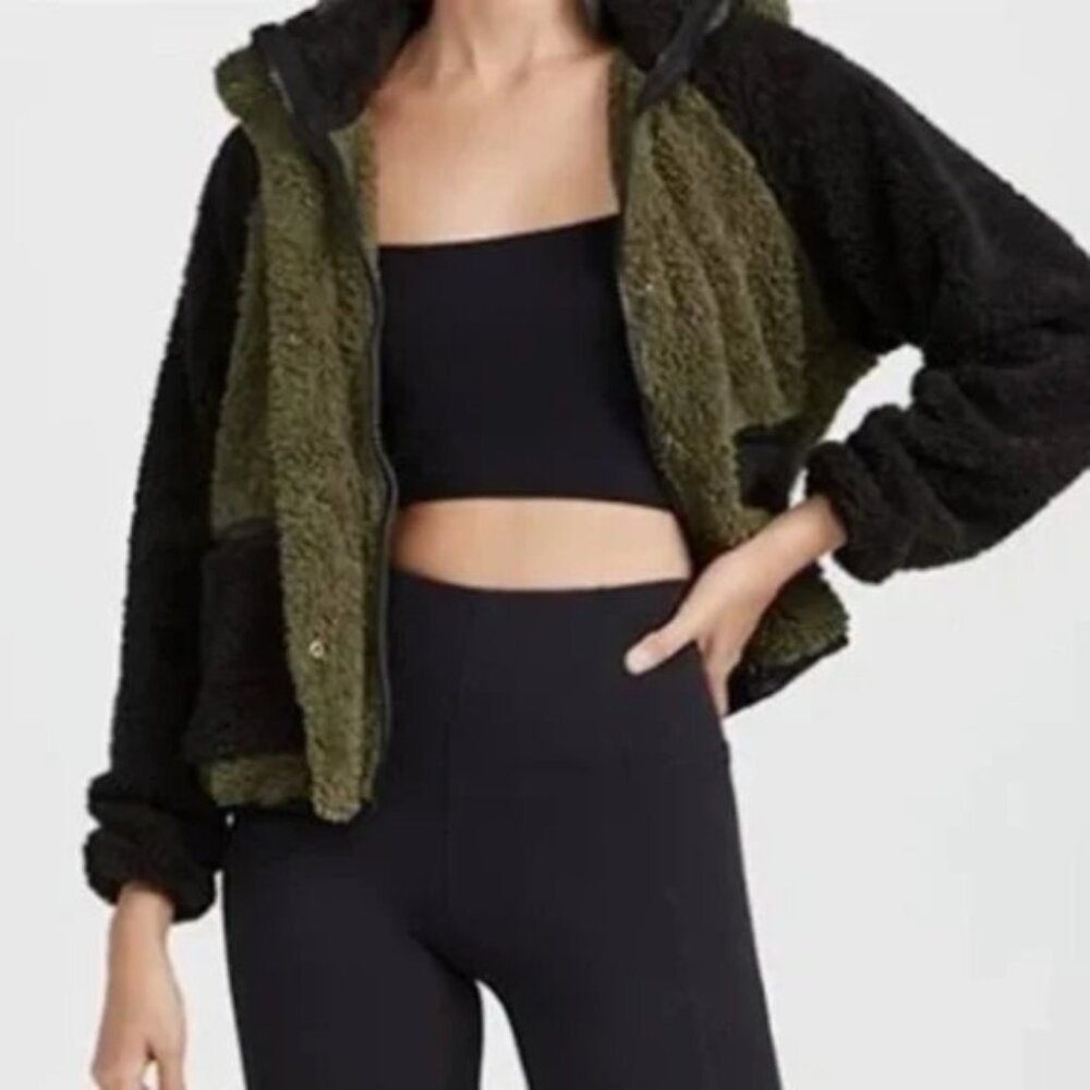 🔥 NWT- Plush Apparel REVOLVE Dark Green Black Teddy Cozy Zip Up Jacket